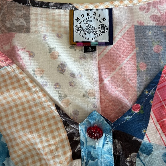 Mukzin Puff-Sleeve Floral Patchwork Design Top with Pearls 🩷💙🤍 - Picture 7 of 10